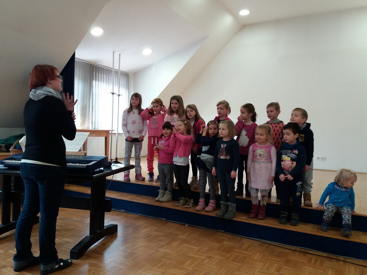 Vabljeni v otroški pevski zbor