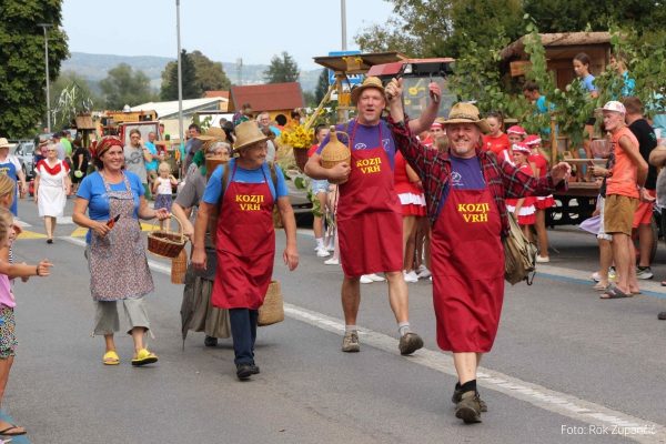 Suhokranjski trgači na prireditvi Straška jesen