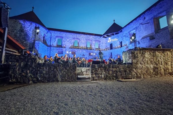 Slovenska filharmonija prvič gostovala v Občini Žužemberk