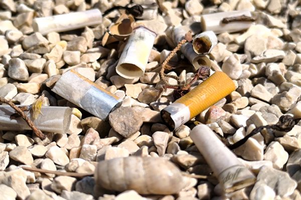 Cigaretni ogorki – skrita grožnja zdravju, naravi in našim otrokom