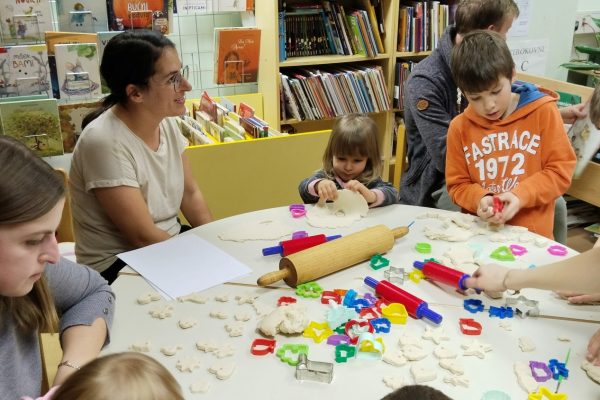 Ko pravljice zadišijo po decembru