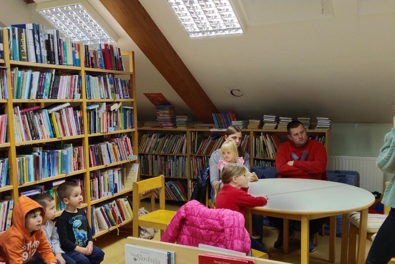 Podaljšan delovni čas Knjižnice Dvor