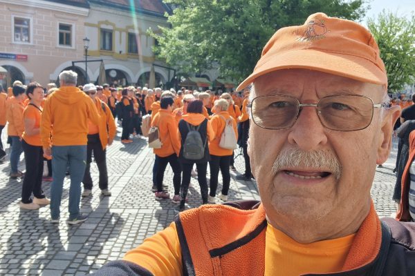 Jutranjih 1000 gibov pod žužemberškim gradom