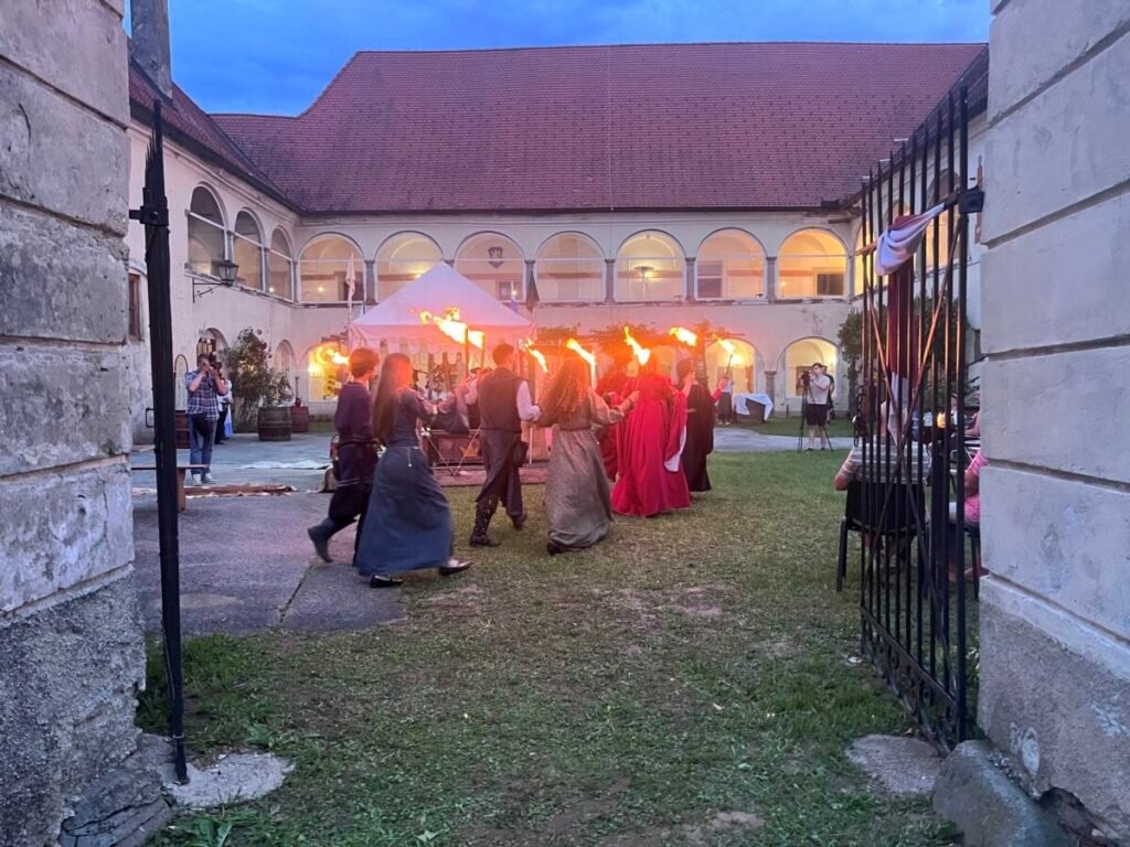 Pozdrav pomladi v gradu Muretinci